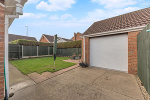 Photo 24- click for photo gallery